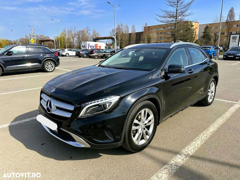 Mercedes-Benz GLA 220 d 4MATIC Aut. - 1