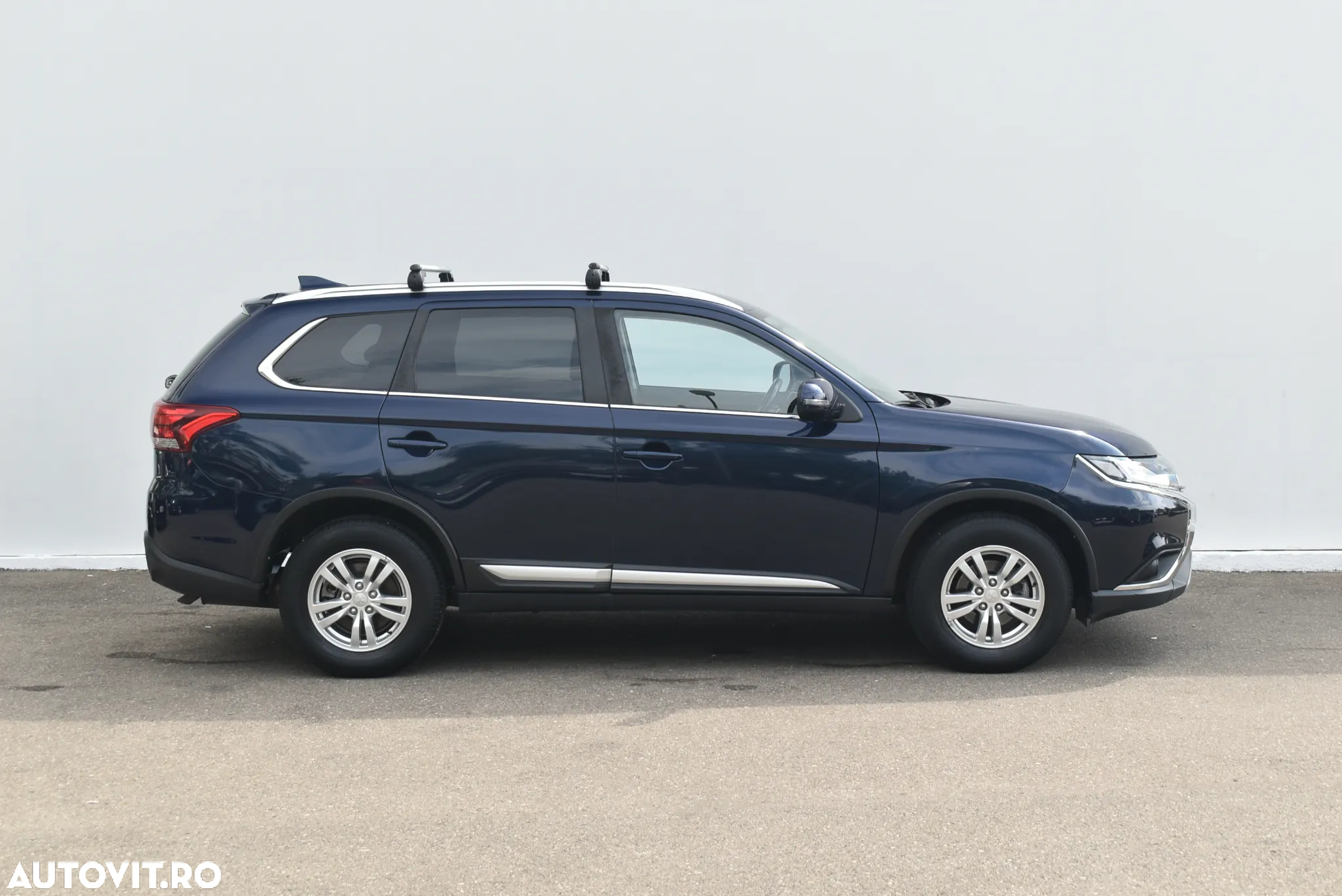 Mitsubishi Outlander 2.0L AS&G CVT Invite - 11