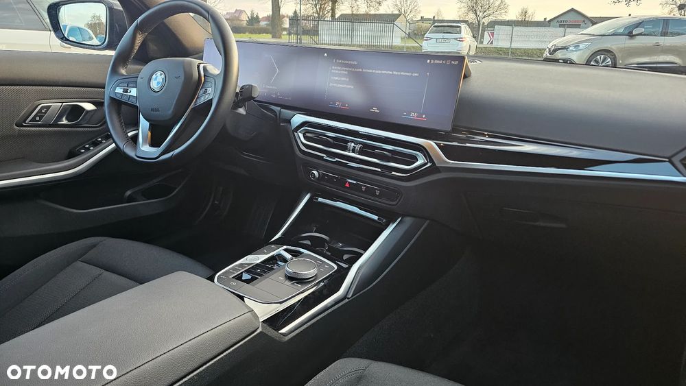 BMW Seria 3 330d xDrive Advantage sport - 14
