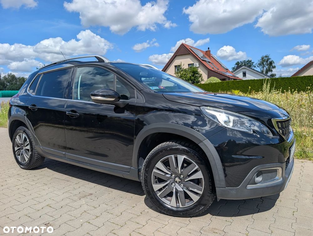 Peugeot 2008 1.2 Pure Tech Allure S&S - 2