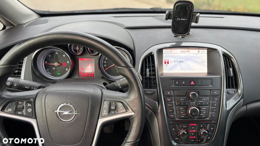 Opel Astra 1.7 CDTI DPF Cosmo - 7