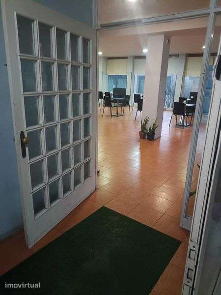 "Café Prestige bem situado" TRESPASSE - Grande imagem: 4/10