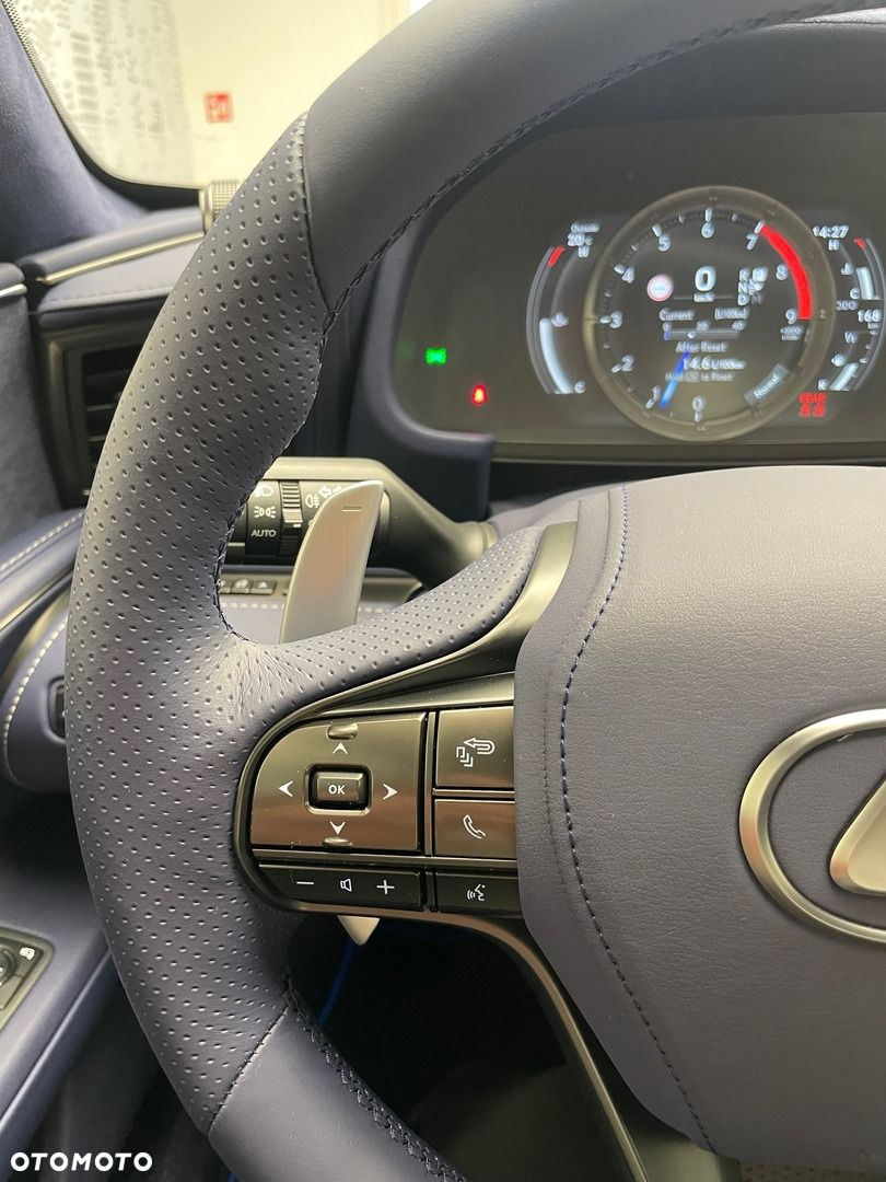 Lexus LC 500 Ultimate Edition - 13