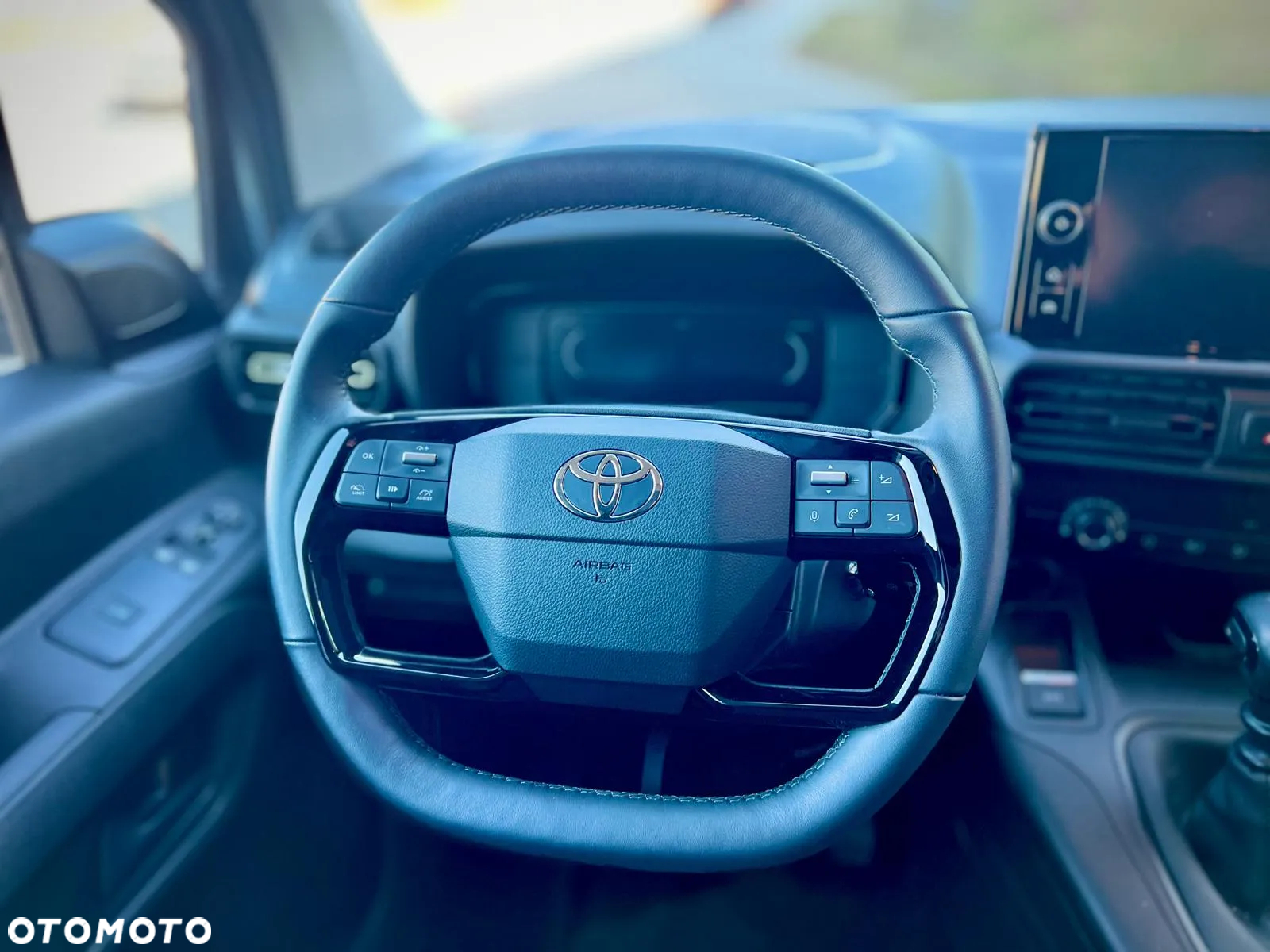 Toyota Proace City - 10