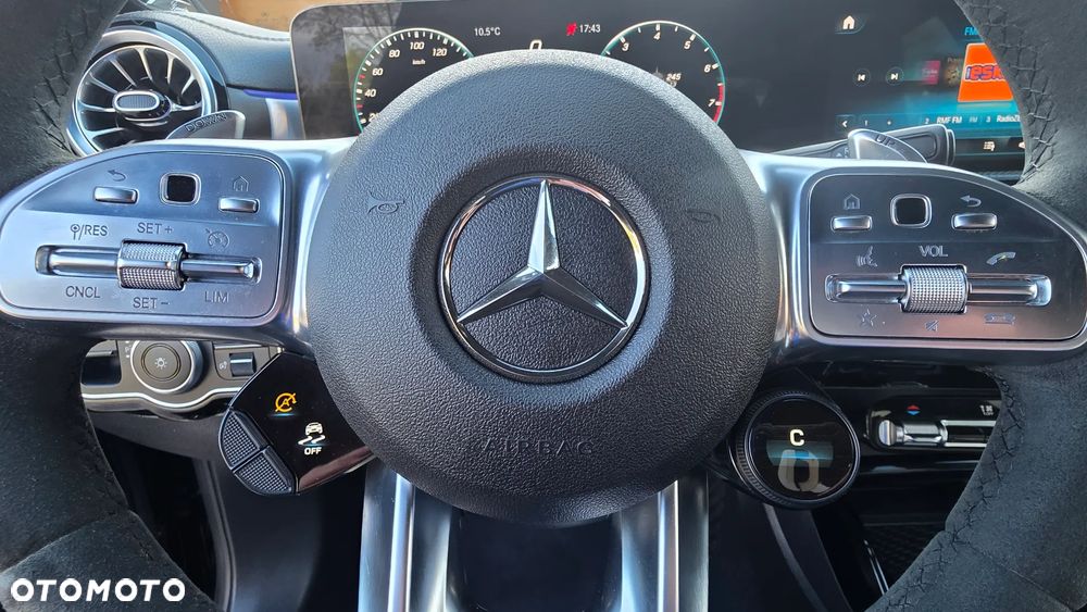Mercedes-Benz CLA AMG 35 4Matic B AMG Speedshift 7G-DCT - 30