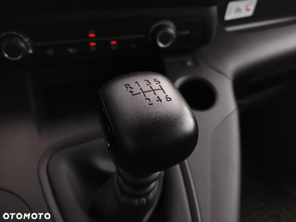 Toyota Proace City - 15