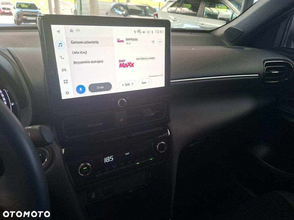Toyota Yaris Cross - 19