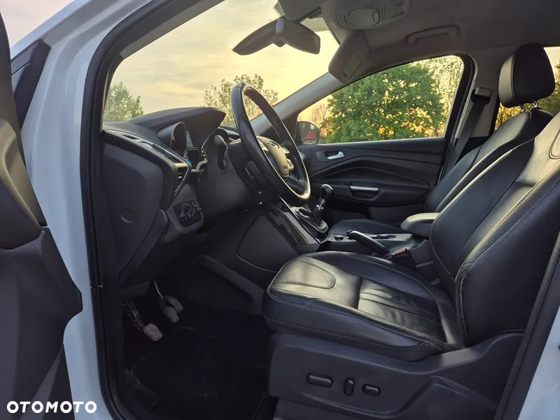 Ford Kuga - 13