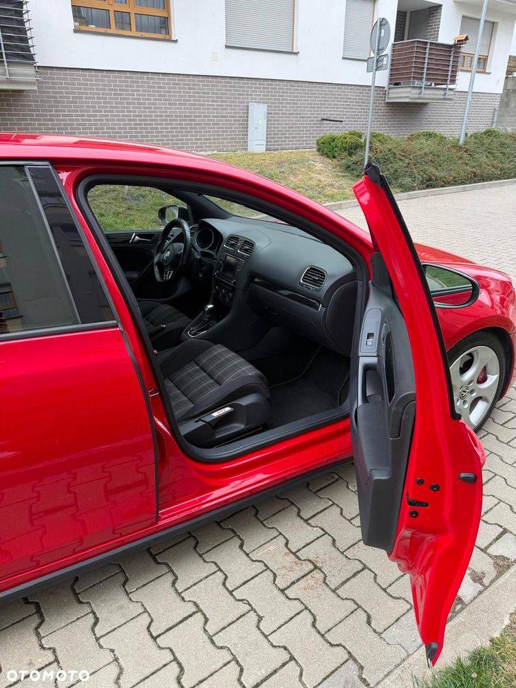 Volkswagen Golf - 9