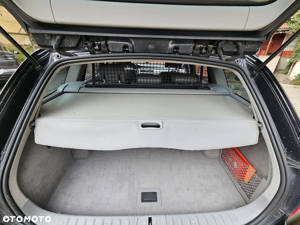 BMW Seria 3 318i - 18
