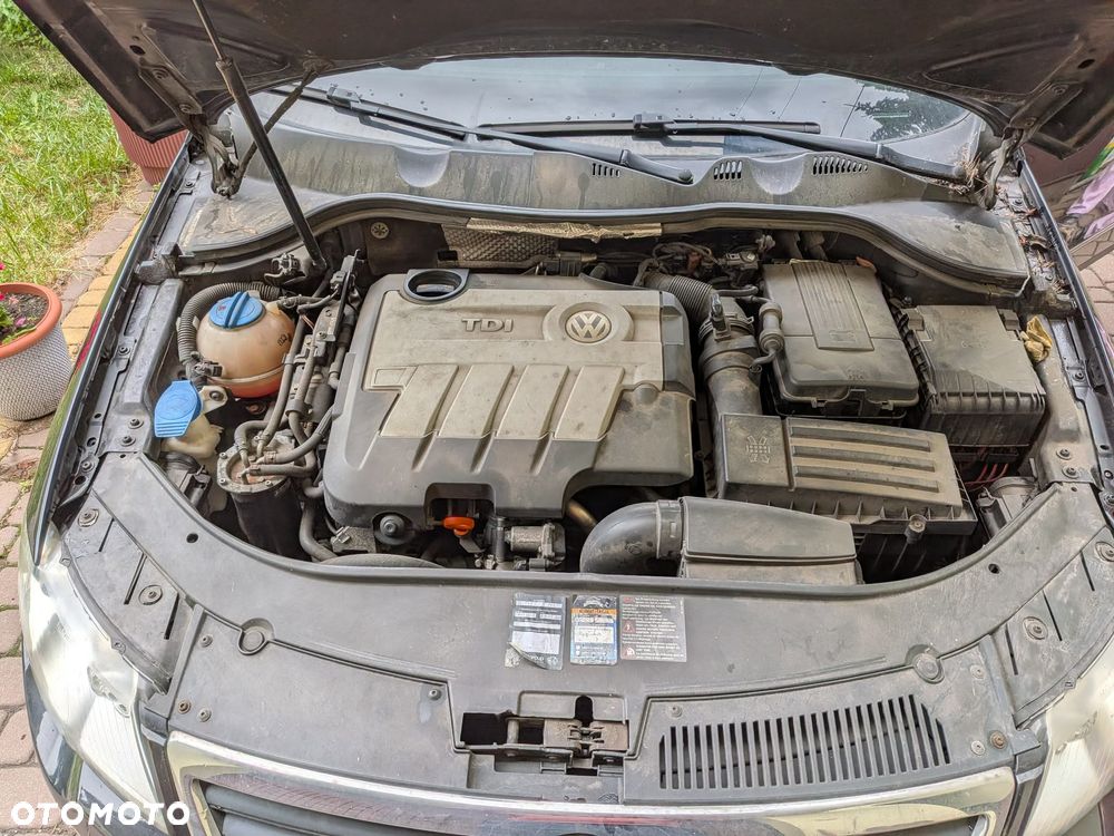 Volkswagen Passat 2.0 TDI Highline R-Style - 2