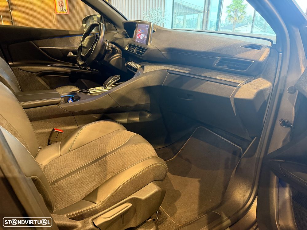 Peugeot 3008 1.5 BlueHDi GT Line EAT8 - 34