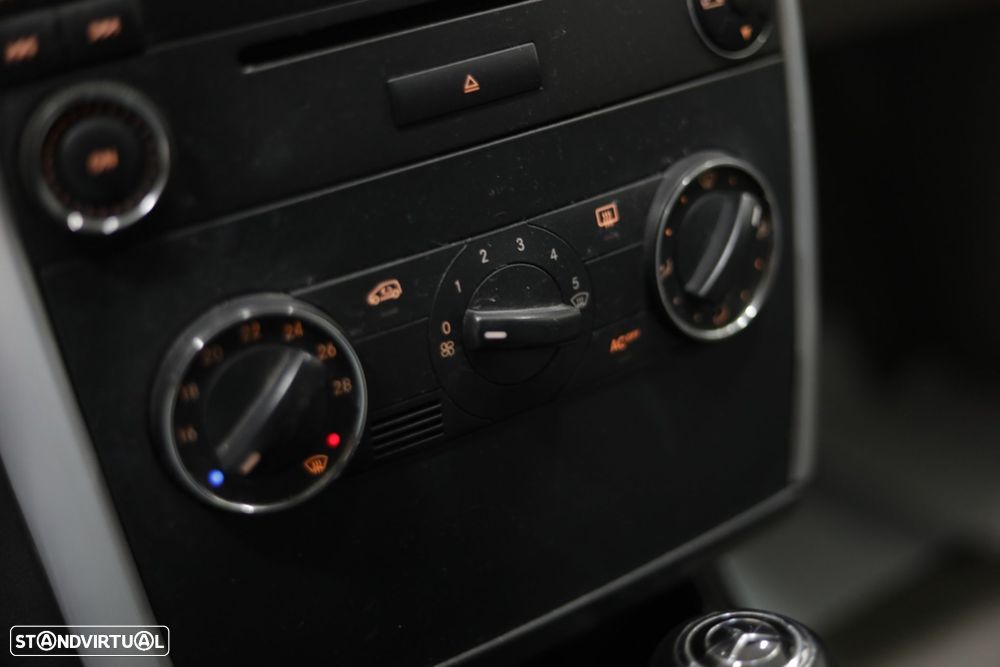 Mercedes-Benz B 200 CDi Autotronic - 16