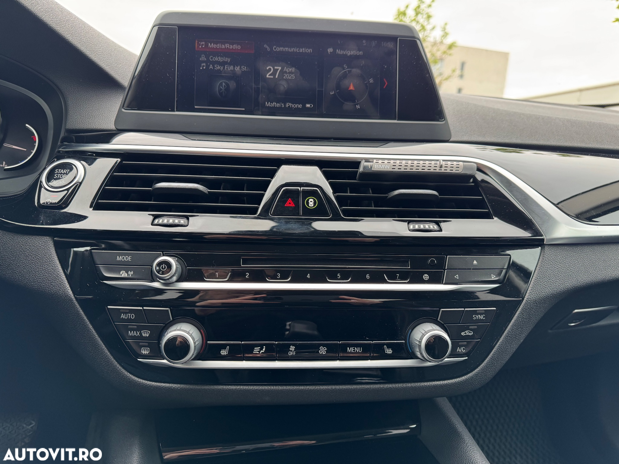 BMW Seria 5 520i AT - 9