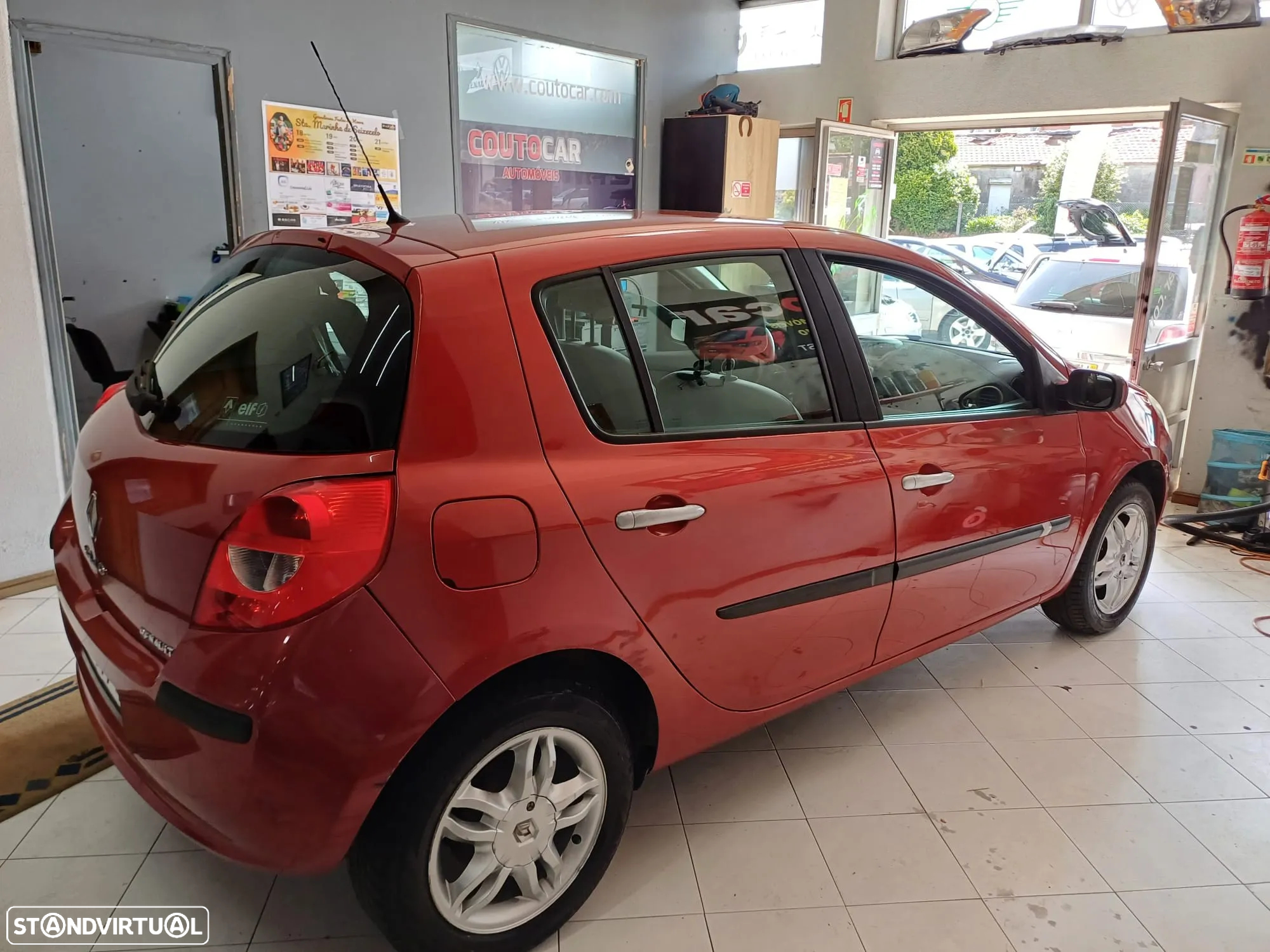 Renault Clio 1.2 16V Confort Dynamique - 5