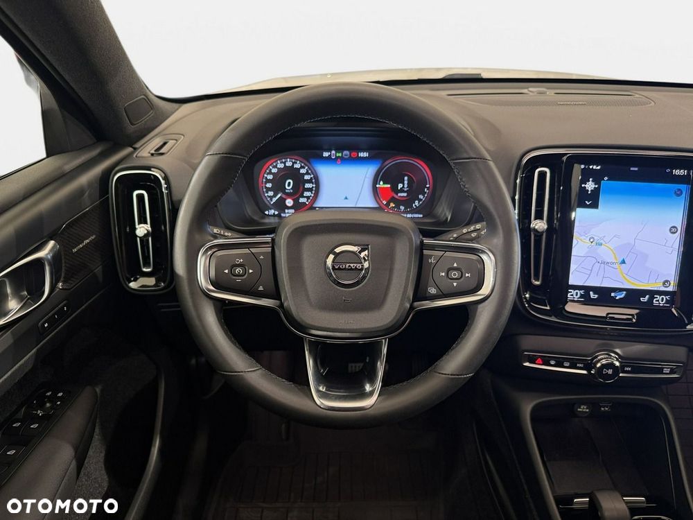 Volvo XC 40 - 20