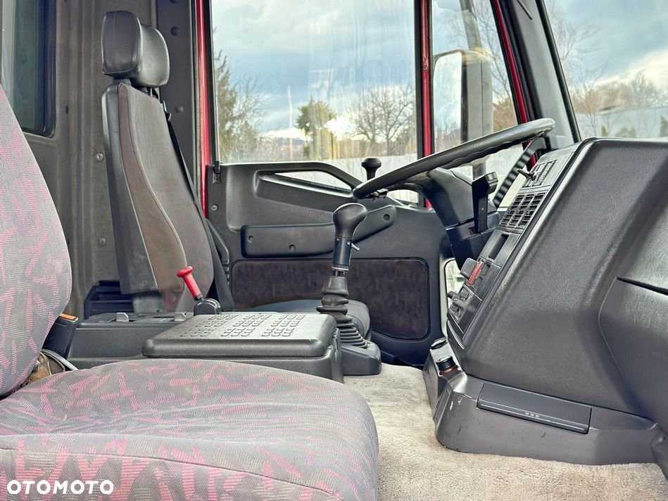 Iveco EUROTEC 260E31 * LAWETA 7,30 m * HMF 1723 K3 (B3) * STAN BDB - 13