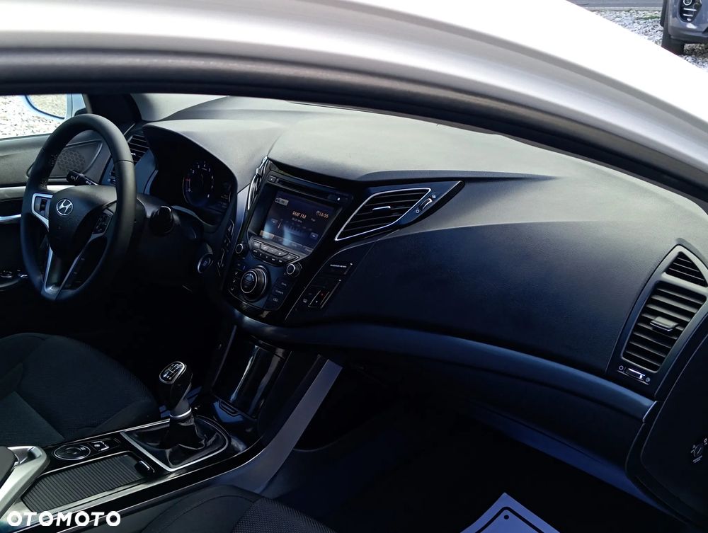 Hyundai i40 i40cw 1.6 Fifa World Cup Edition - 20