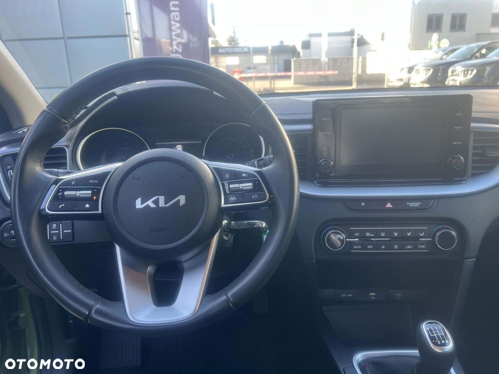 Kia XCeed 1.5 T-GDI M - 14
