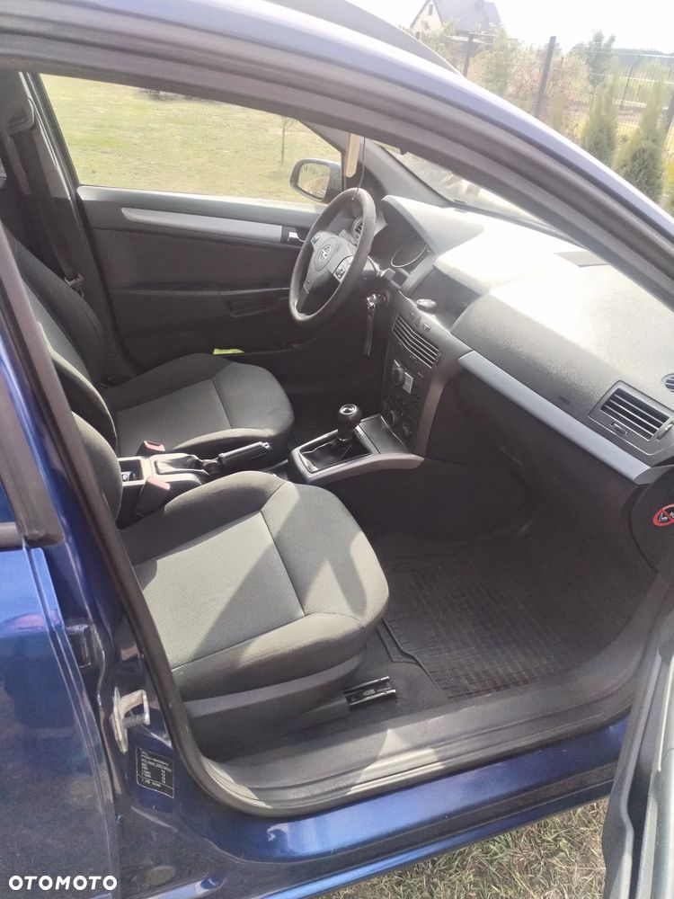 Opel Astra 1.6 Essentia - 6