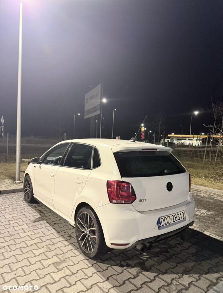 Volkswagen Polo 1.4 TSI GTI DSG - 5