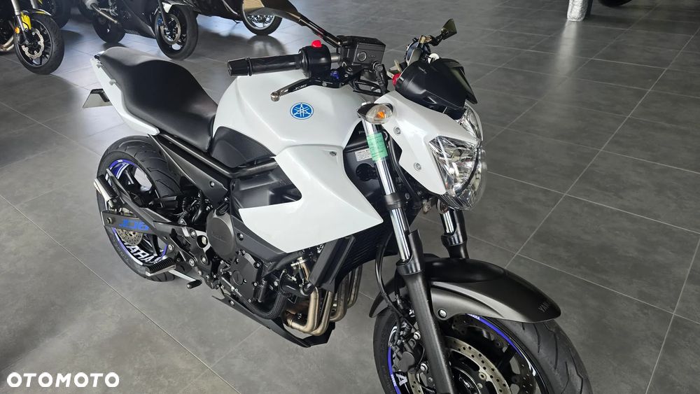 Yamaha XJ - 28