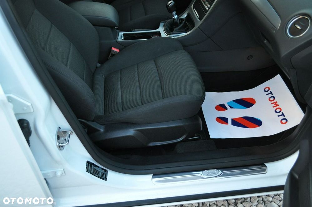 Ford Mondeo 2.0 TDCi Titanium - 29