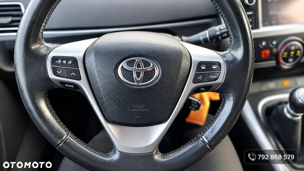 Toyota Verso - 35