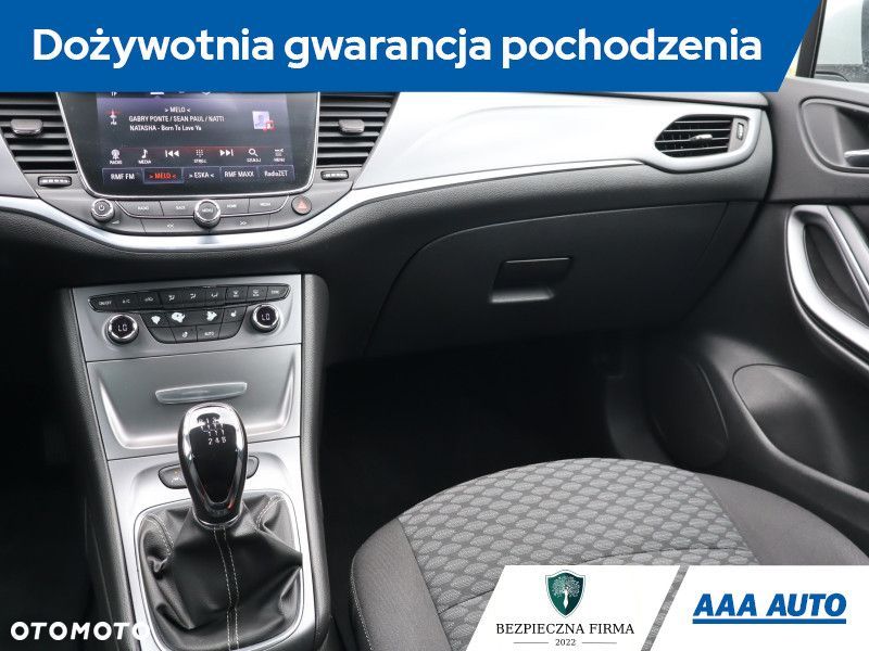 Opel Astra - 10