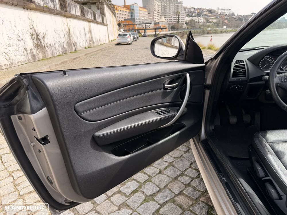 BMW 118 d Limited Edition Lifestyle c/ M Sport Pack - 11