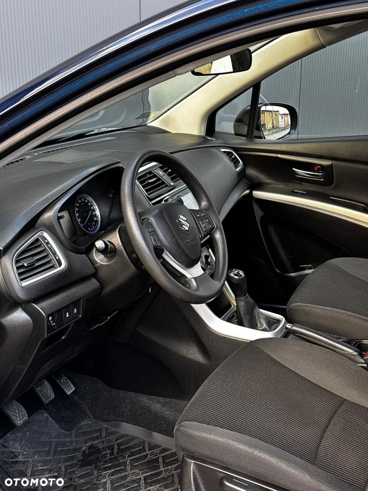 Suzuki SX4 S-Cross - 12