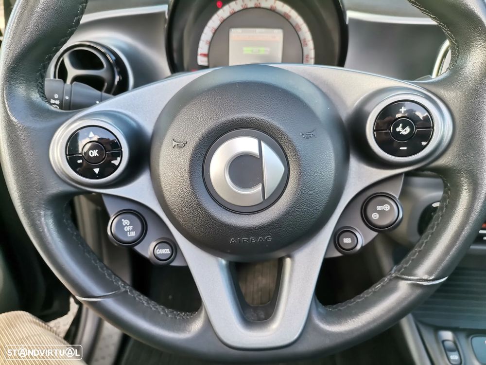 Smart Fortwo Cabrio EQ passion - 6