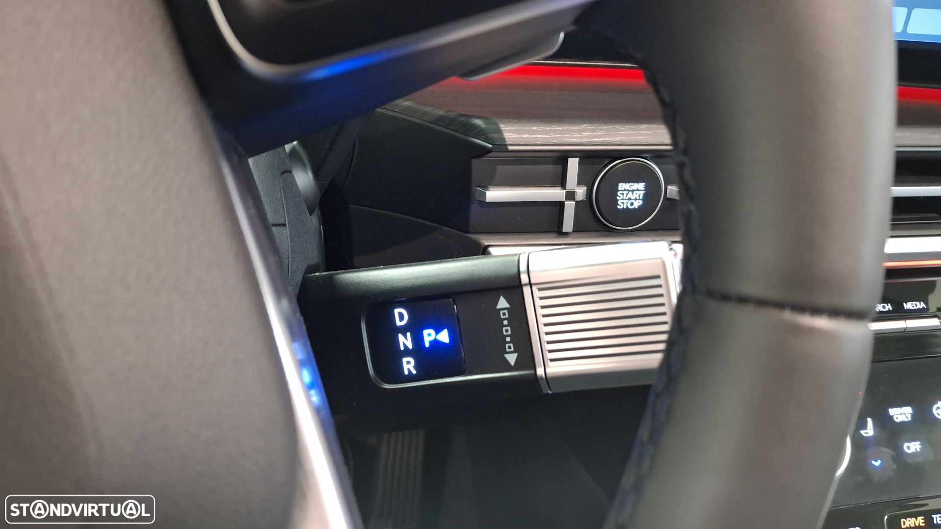 Hyundai Santa Fe 1.6 T-GDI PHEV Vanguard - 23