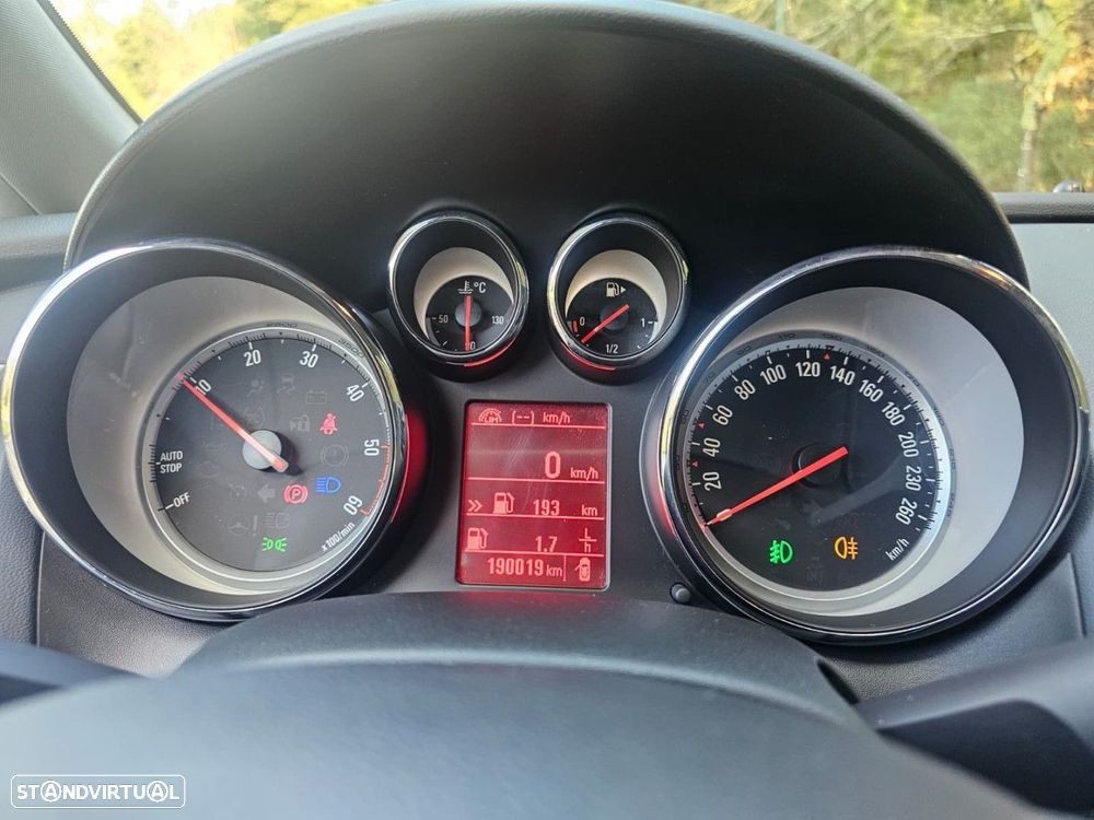 Opel Astra Sports Tourer - 17