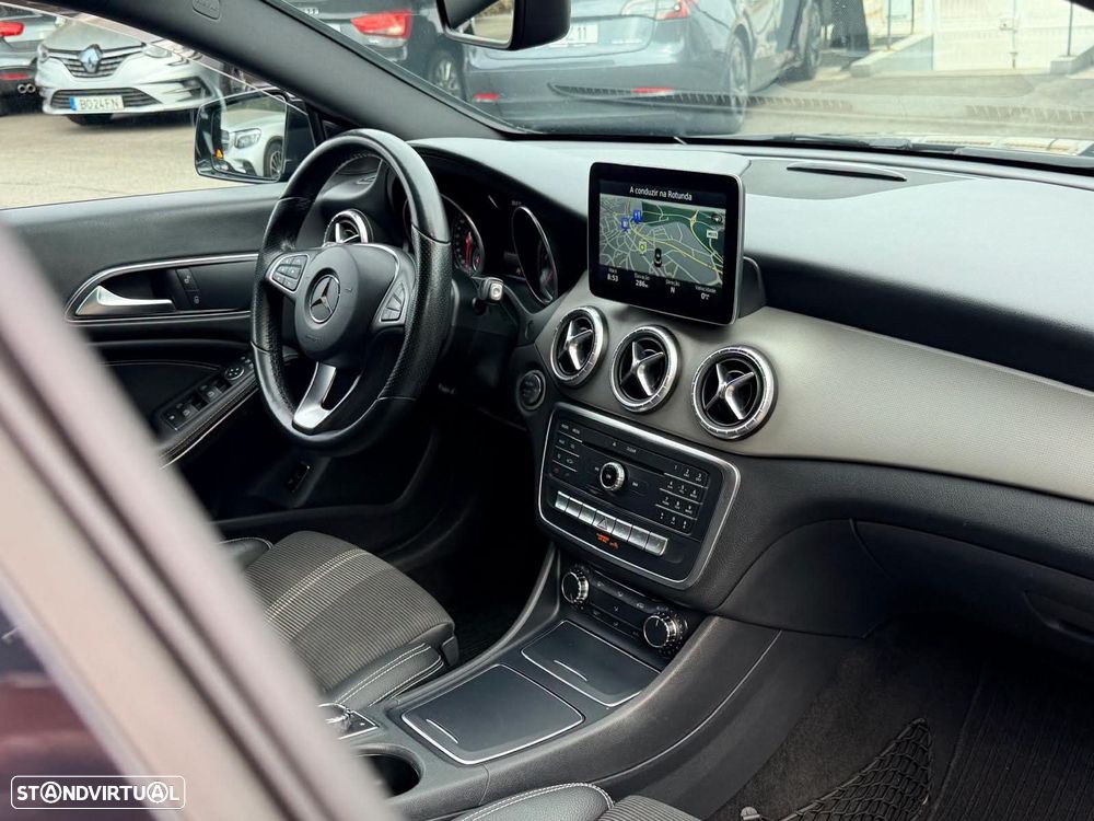 Mercedes-Benz CLA 180 d 7G-DCT Urban - 27