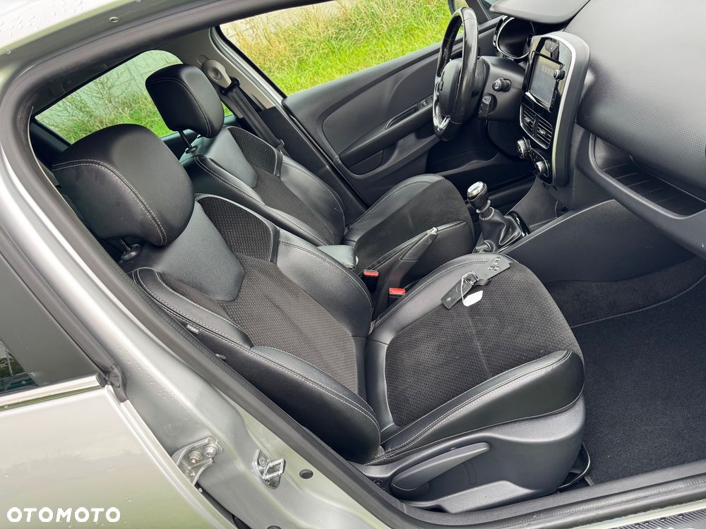 Renault Clio - 21