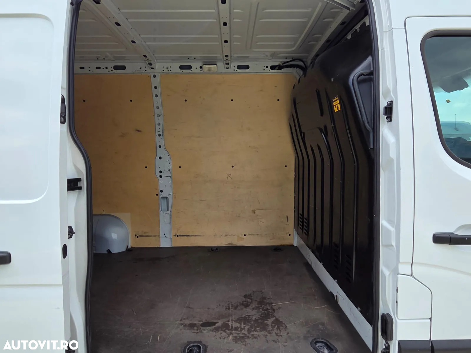 Renault New Master L2H2 - 14
