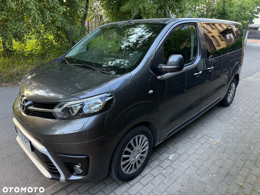 Toyota ProAce Kombi D-4D Medium 2,8t - 1