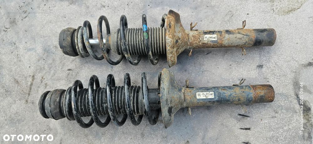 Amortyzator sprężyna lewy prawy przedni VW Golf IV Bora 1,6 b 1,9 TDI 1J0413031P 1J0413031S - 1