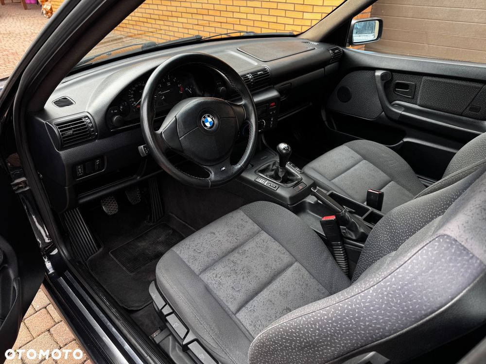 BMW Seria 3 316i - 11