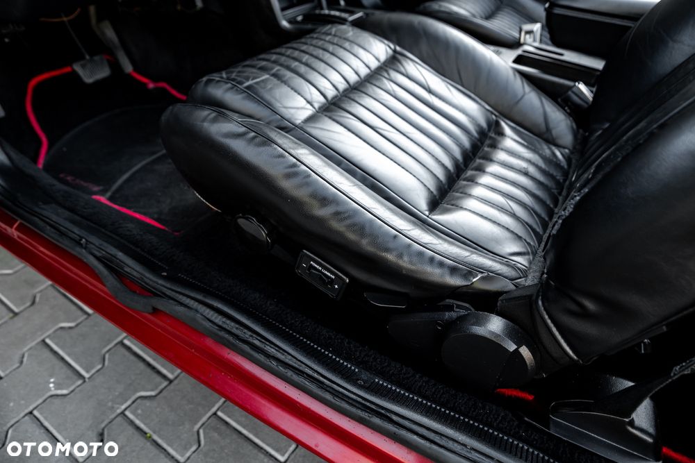 Ford Mustang 5.0 GT - 18