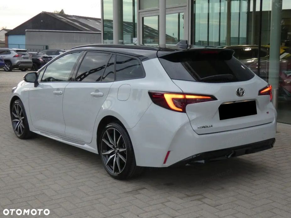 Toyota Corolla - 4