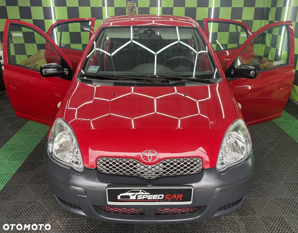 Toyota Yaris 1.0 Terra - 2