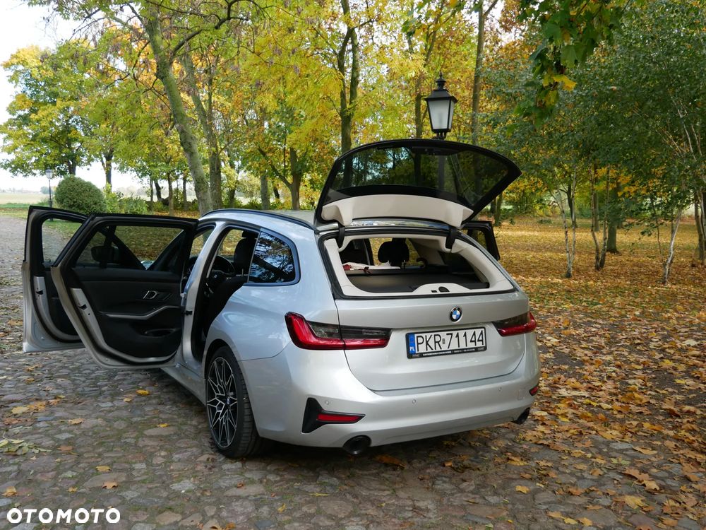 BMW Seria 3 - 32