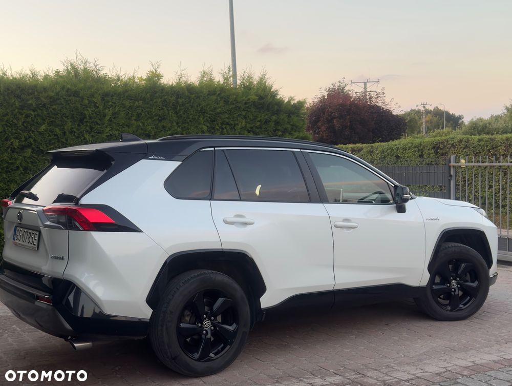 Toyota RAV4 - 5