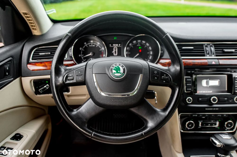 Skoda Superb 3.6 V6 4x4 DSG L&K - 28