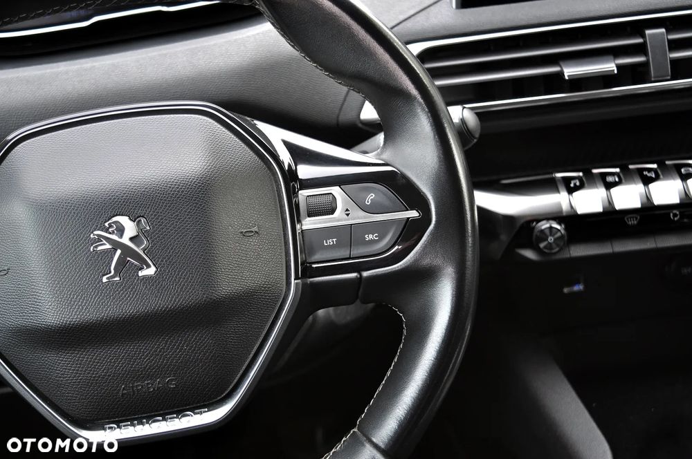 Peugeot 3008 1.2 PureTech Allure S&S - 34