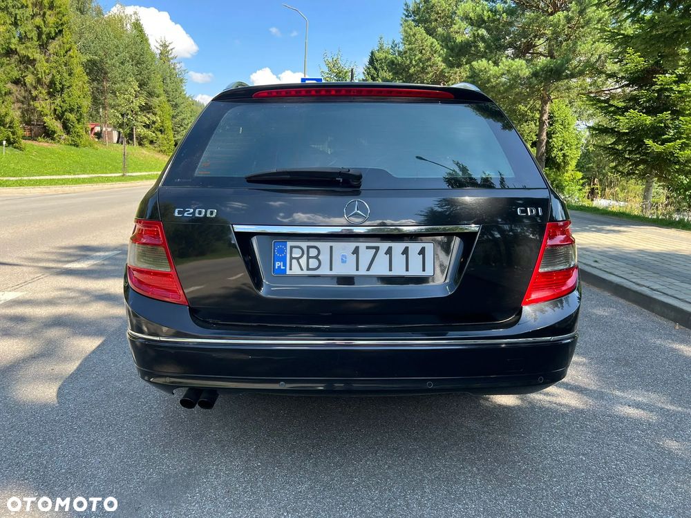 Mercedes-Benz Klasa C 220 CDI Avantgarde - 27