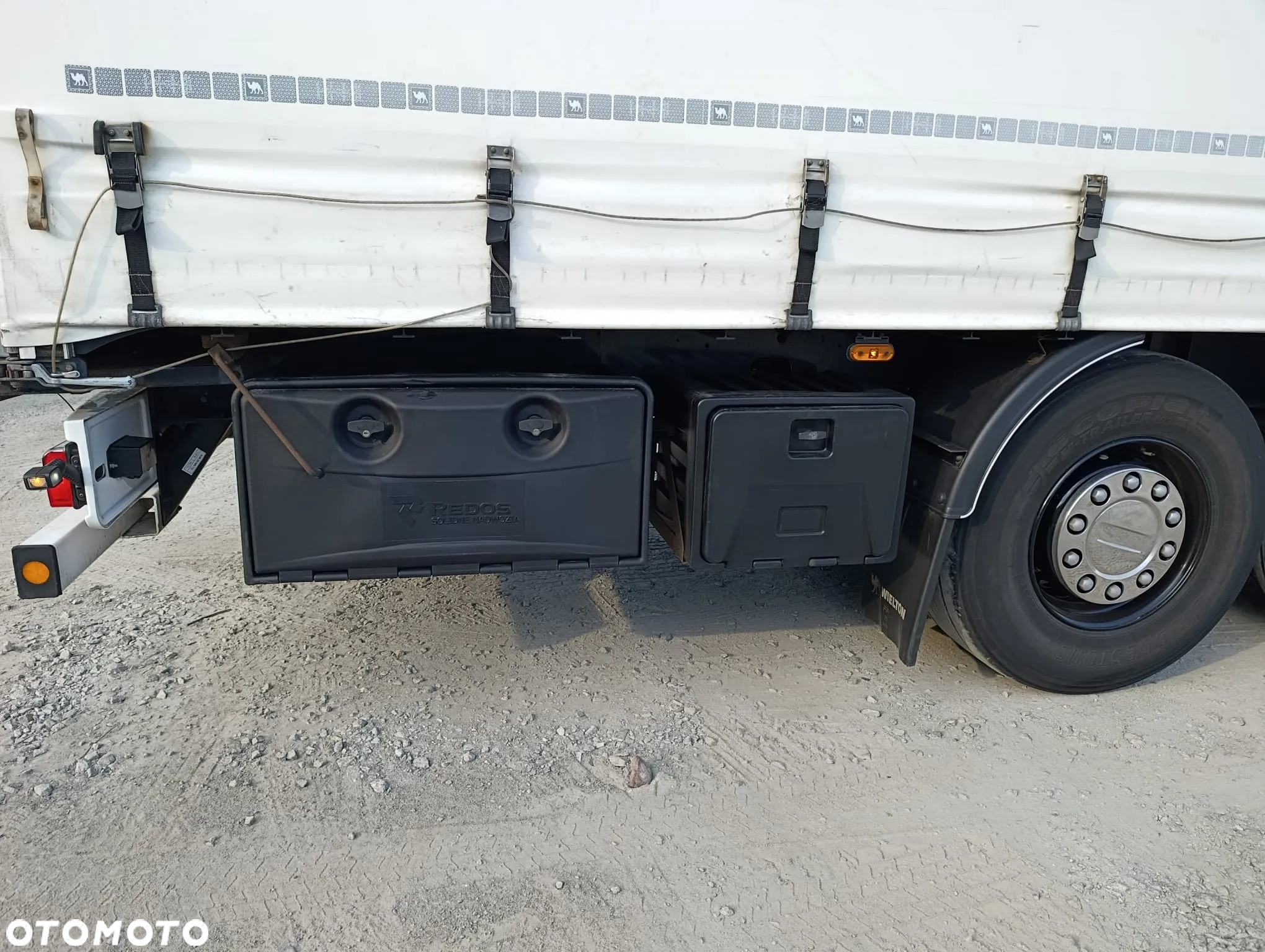 Wielton Naczepa kurtynowa NS3K - 3
