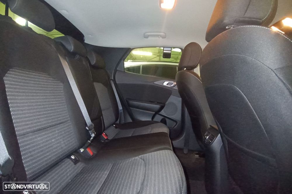 Kia XCeed 1.0 T-GDI Tech - 15